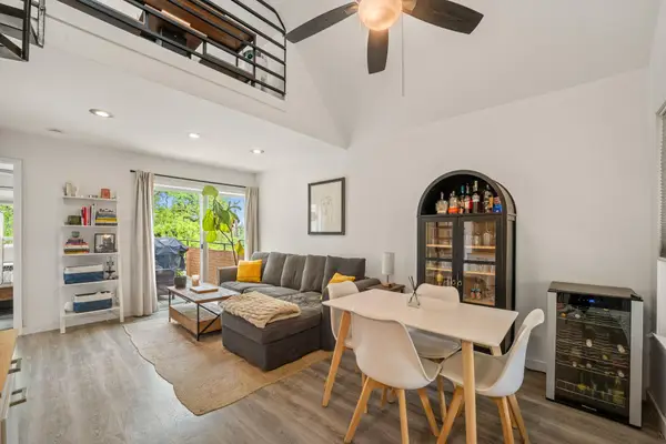 1514 Parker Ln #208, Austin, TX 78741