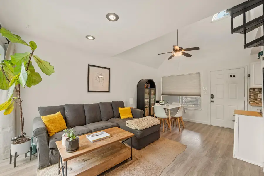 1514 Parker Ln #208, Austin, TX 78741 - #2