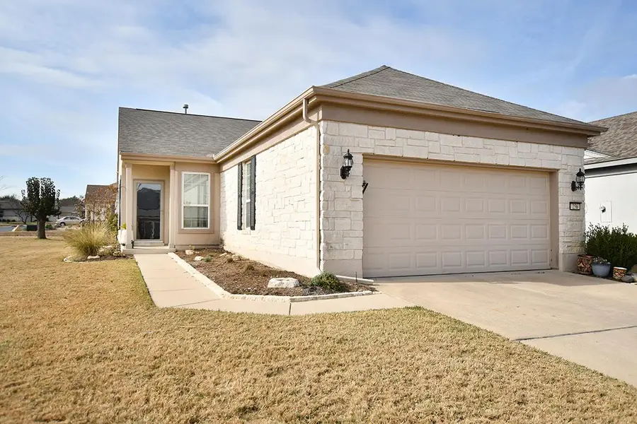 256 Monument Hill Trl, Georgetown, TX 78633 - Image #2
