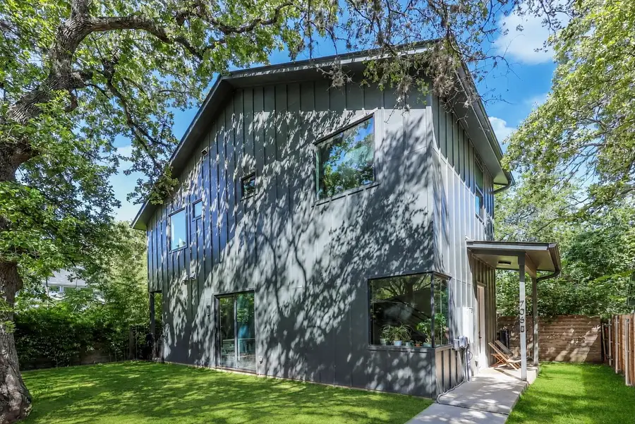 706 Valdez St #2, Austin, TX 78741 - #2
