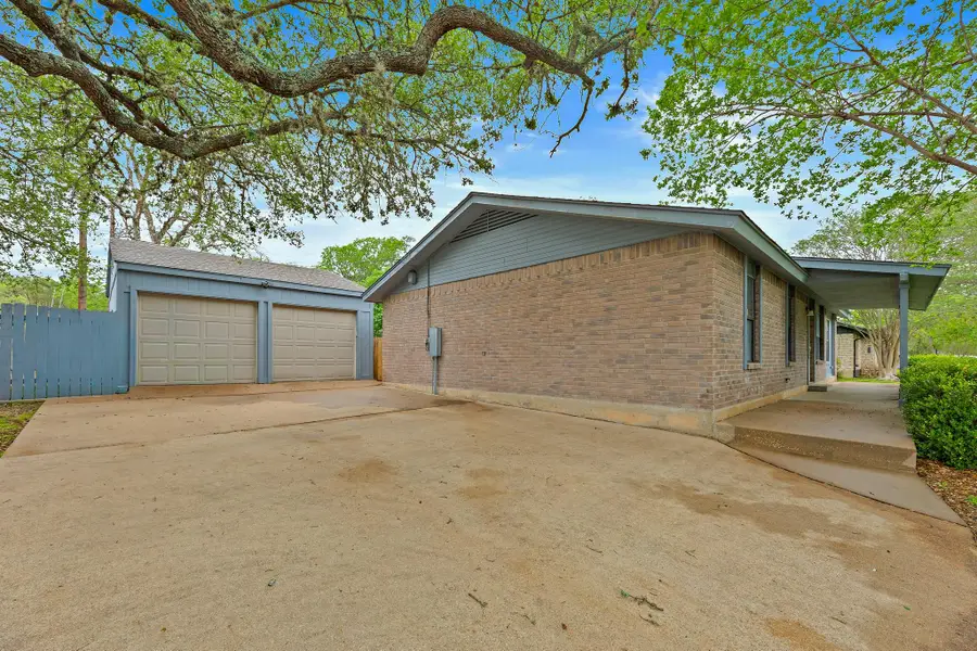 205 Hitching Post Dr, Kyle, TX 78640 - #2