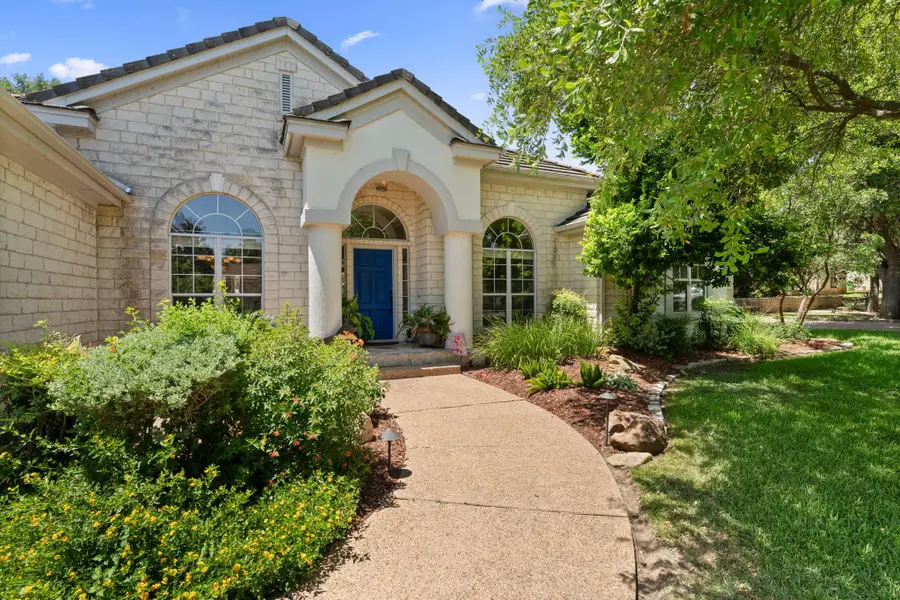 932 Vanguard St, Lakeway, TX 78734 - #2