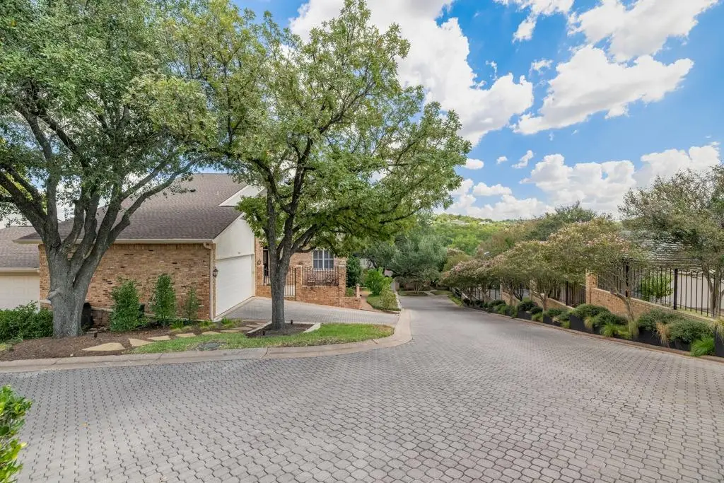 3901 Belmont Park Dr #C, Austin, TX 78746 - #1