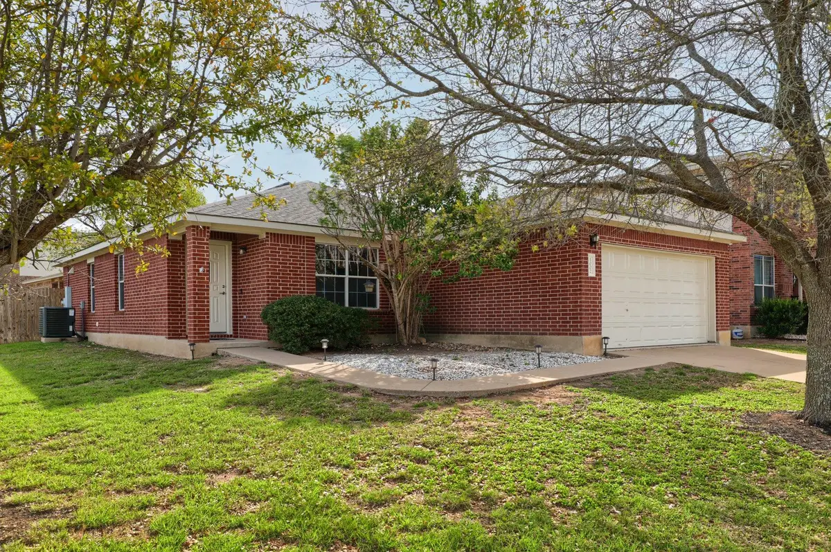 1002 W South St, Leander, TX 78641 - #1