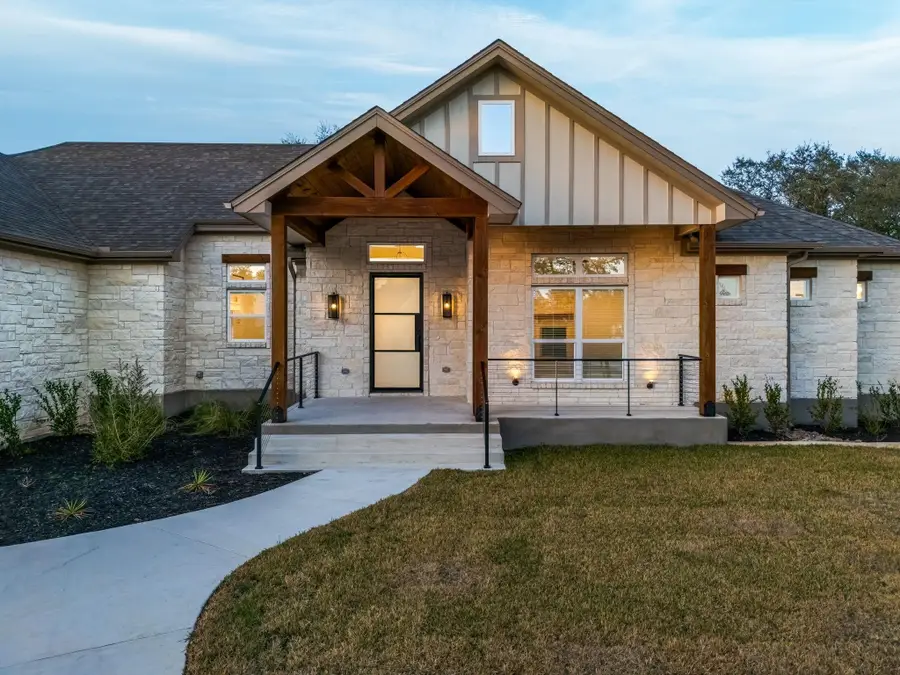 8439 Spring Creek Loop, Salado, TX 76571 - Image #3