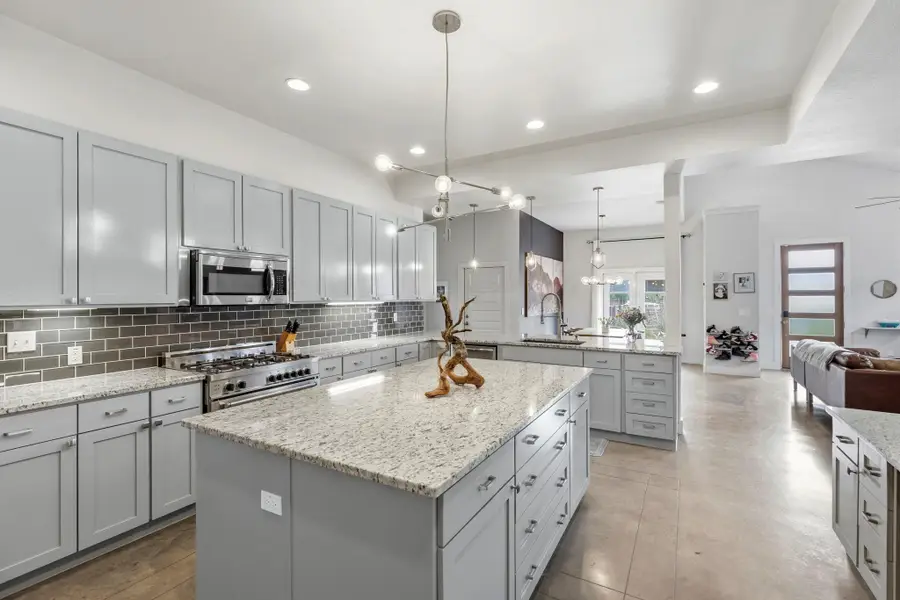 3019 Lyons Rd, Austin, TX 78702 - #3