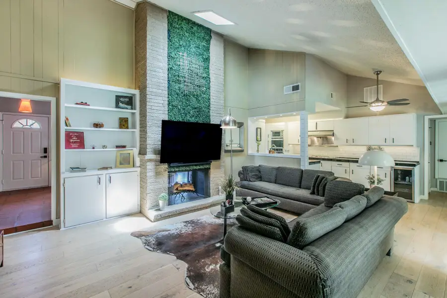 7010 Grove Crest Dr, Austin, TX 78736 - #2