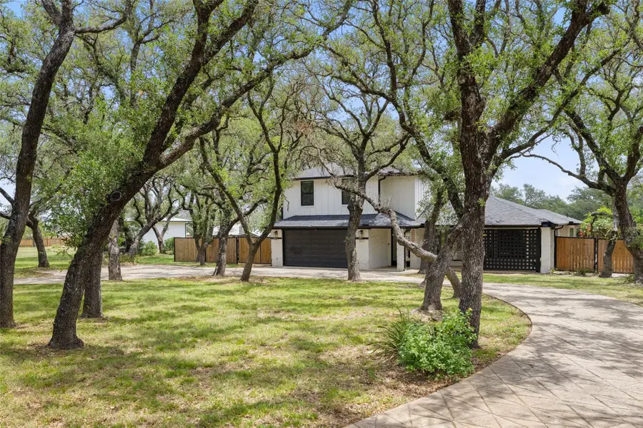 607 Liveoak Dr, Johnson City, TX 78636 - #2
