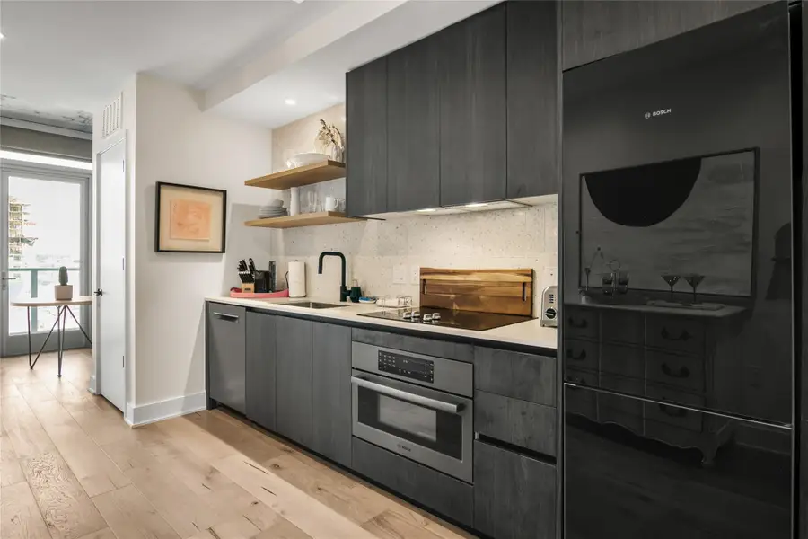 48 East Ave #1102, Austin, TX 78701 - Image #3