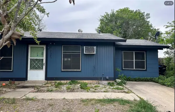 7323 Walnut Valley Dr, San Antonio, TX 78242