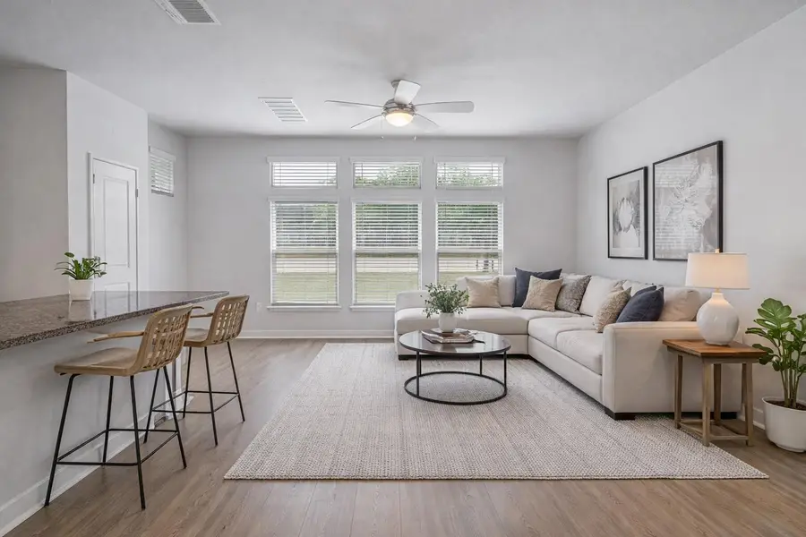 605 W South St #32, Leander, TX 78641 - #3