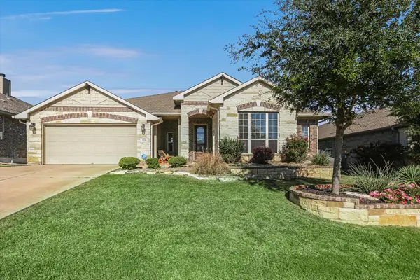 104 W Highfield St, Hutto, TX 78634