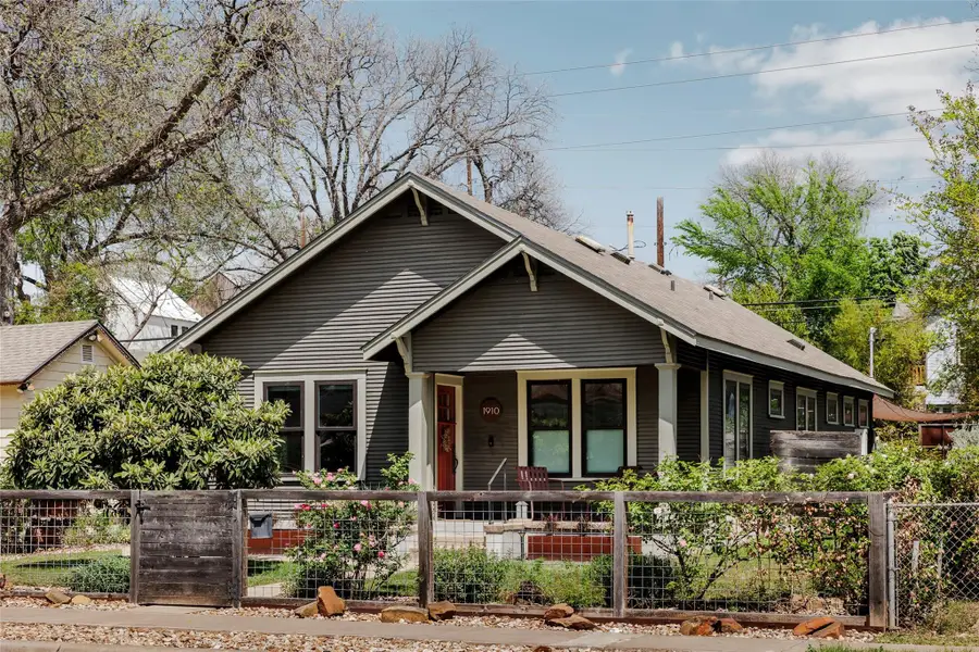 1910 Holly St, Austin, TX 78702 - #2