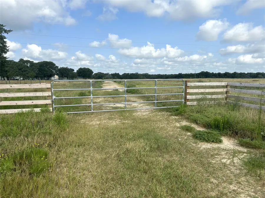 8345 Farm To Market 2145, La Grange, TX 78945 - #3