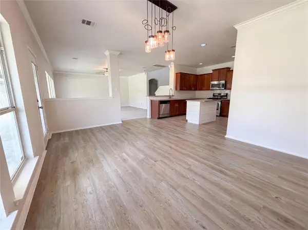 142 Snow Owl Holw, Buda, TX 78610