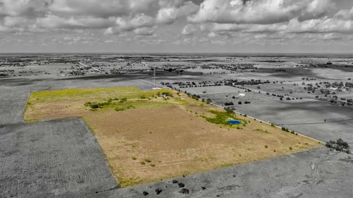 624 Berger Rd, Schulenburg, TX 78956 - Image #1