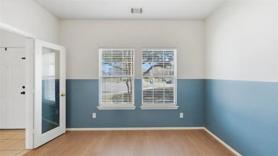 2141 Warwick Pl, New Braunfels, TX 78130 - #3