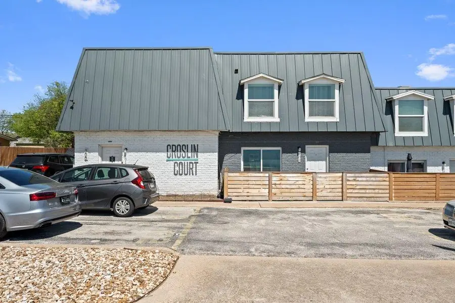 300 E Croslin St #106, Austin, TX 78752 - #3