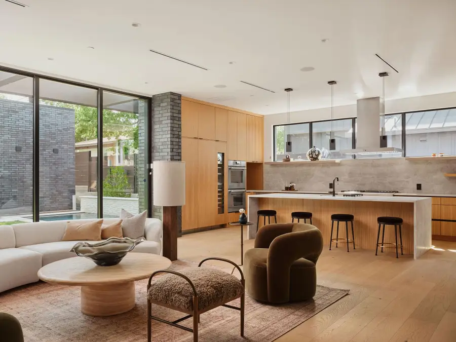 2013 Holland Ave, Austin, TX 78704 - #2