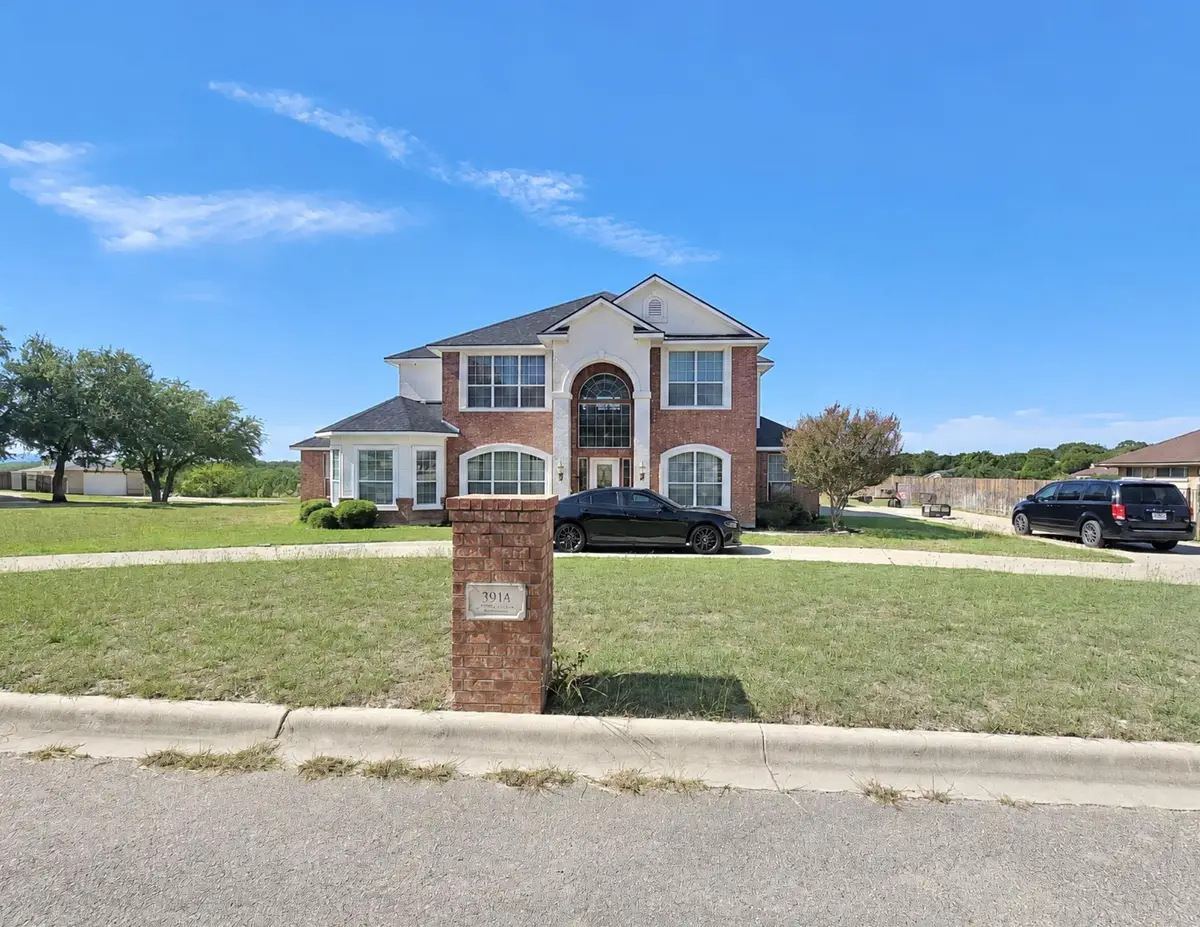 3914 Walden Creek Xing, Harker Heights, TX 76548 - #1