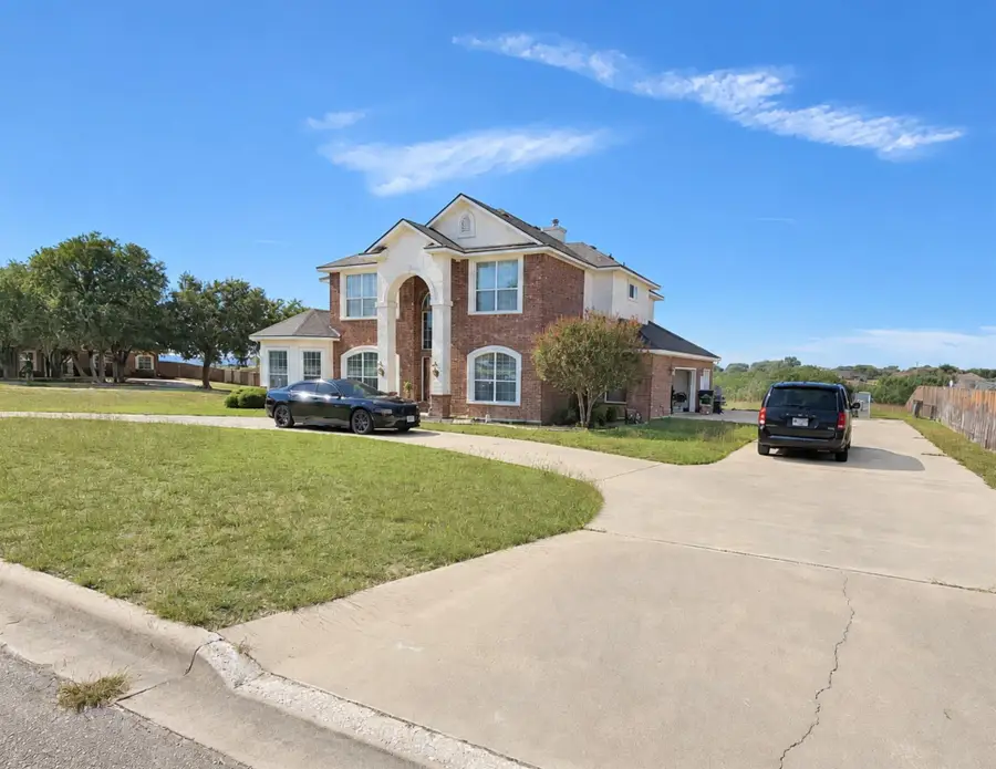 3914 Walden Creek Xing, Harker Heights, TX 76548 - #2