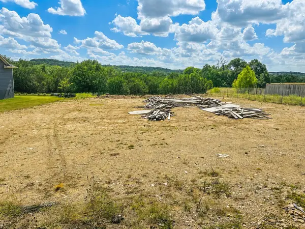 1621 Headwaters Blvd, Dripping Springs, TX 78620
