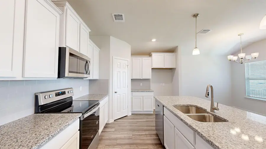 416 Creekfall Rd, Burnet, TX 78611 - #3