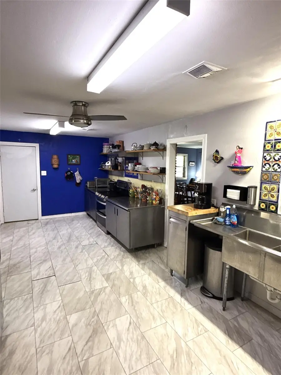 2105 Vogel Ave, Rockdale, TX 76567 - #3