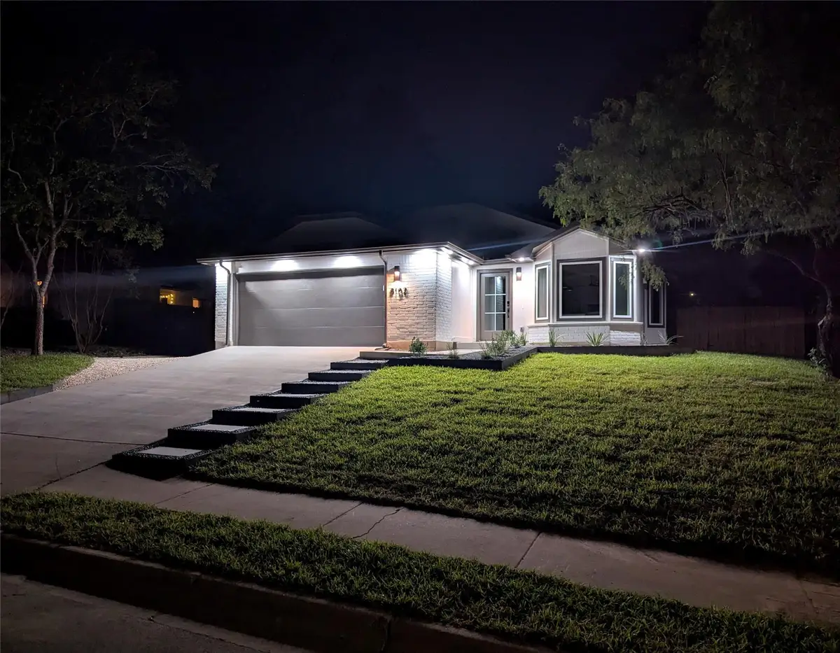 8102 Fort Sumter Rd, Austin, TX 78745 - #1