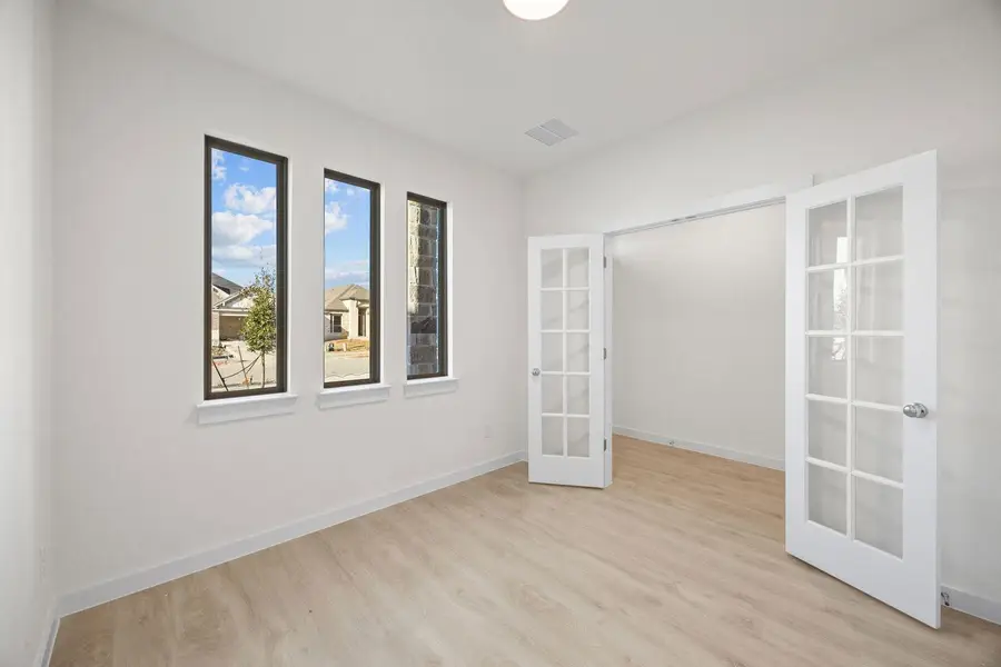 109 Mandeville Dr, Hutto, TX 78621 - Image #3