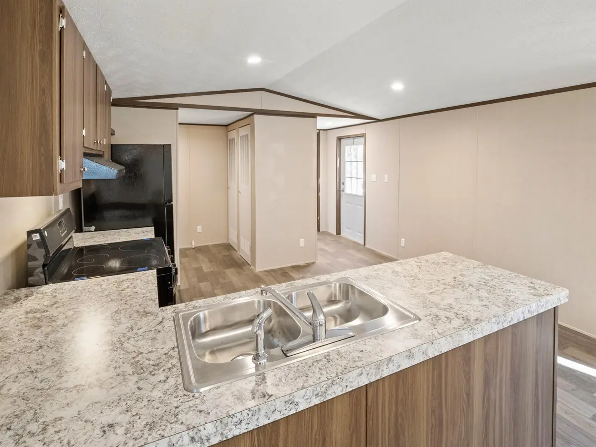 7214 Comstock Cv, Lago Vista, TX 78645 - Image #1