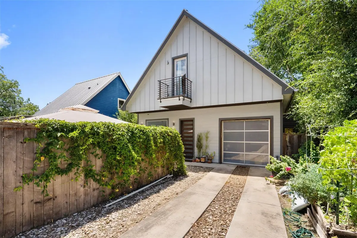 902 Calle Limon Rd #B, Austin, TX 78702 - #1