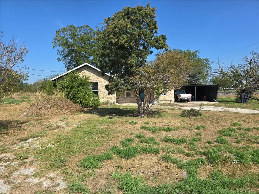 16 Church St, Maxwell, TX 78656 - #2