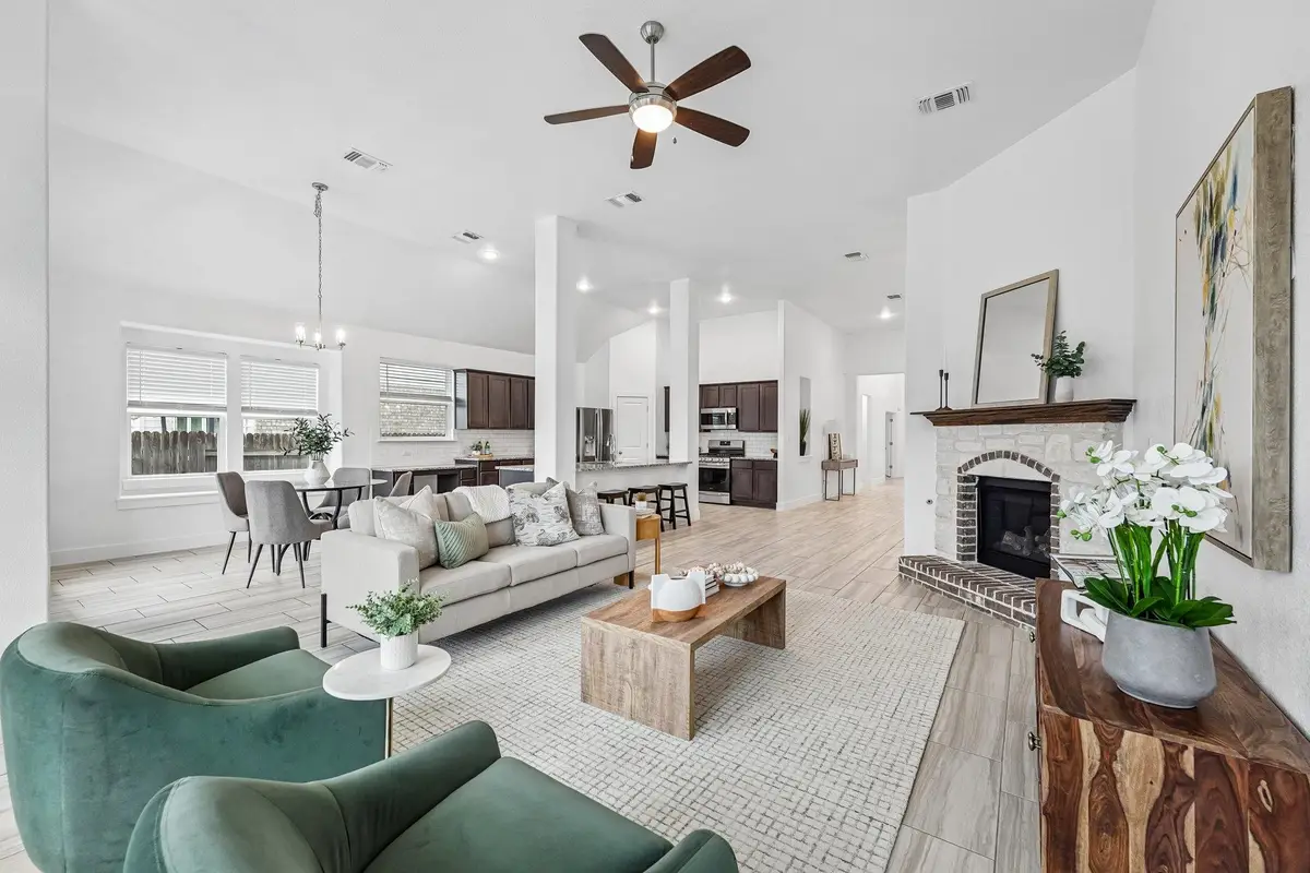 201 Potts St, Georgetown, TX 78628 - #1