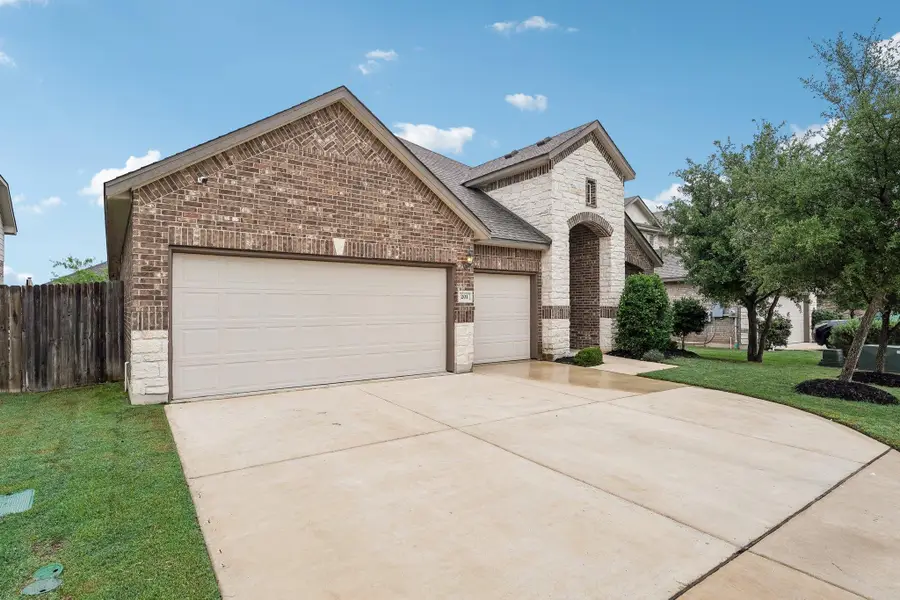201 Potts St, Georgetown, TX 78628 - #2