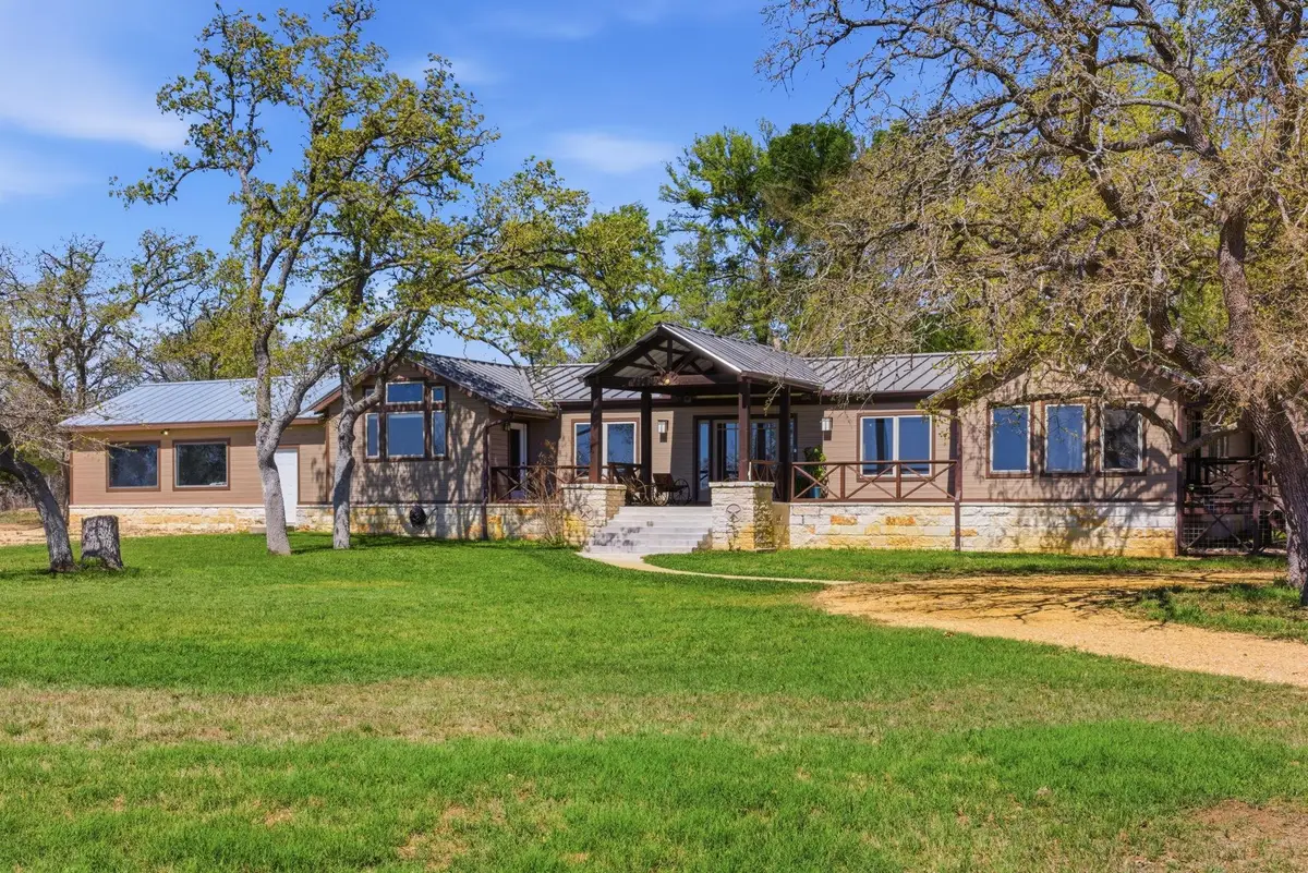 18335 Fm 86, Red Rock, TX 78662 - #1