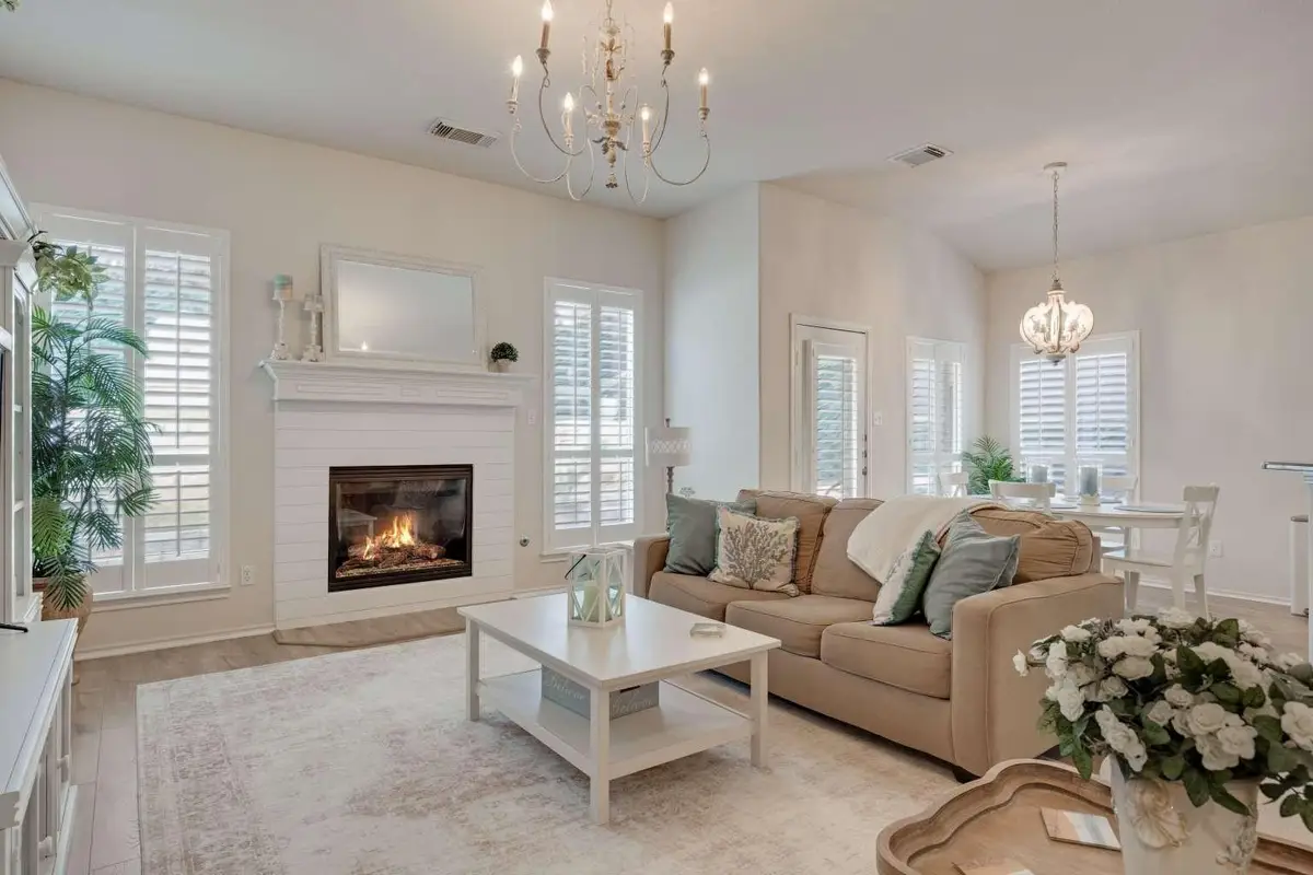 12920 Appaloosa Chase Dr, Austin, TX 78732 - #1
