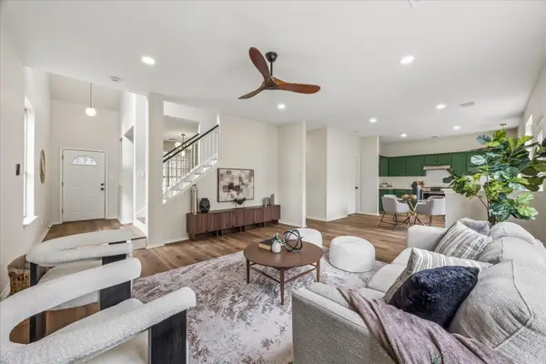 1048 Kirtomy Loop, Pflugerville, TX 78660