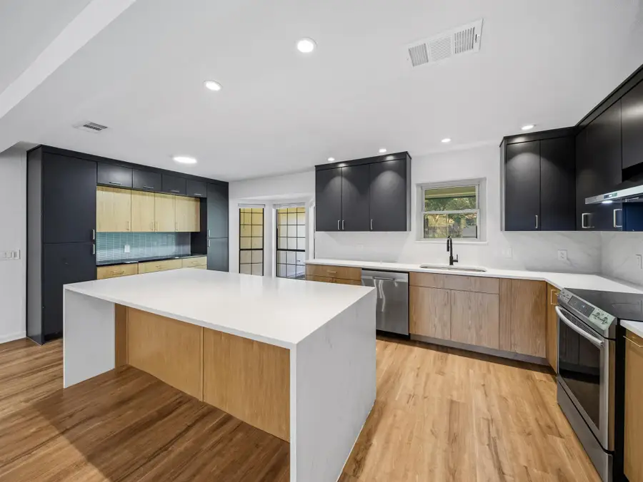 9009 Comburg Dr, Austin, TX 78748 - #3