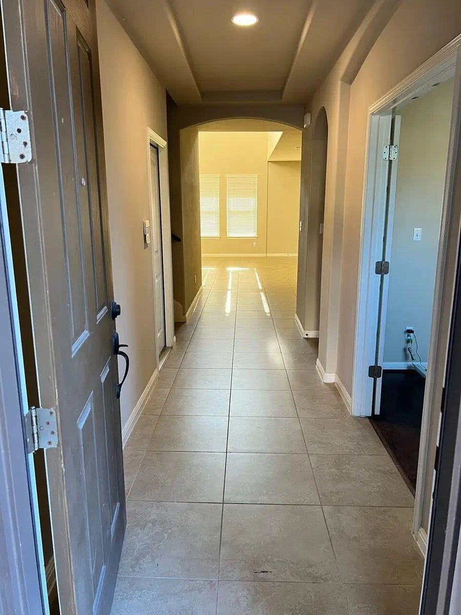 108 Mark Brooks Cv, Round Rock, TX 78664 - Image #2