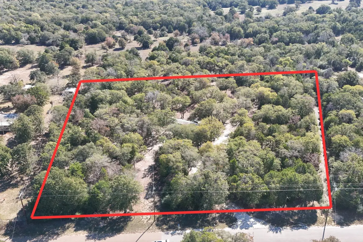 680 Hidden Oaks Dr, Elgin, TX 78621 - Image #1