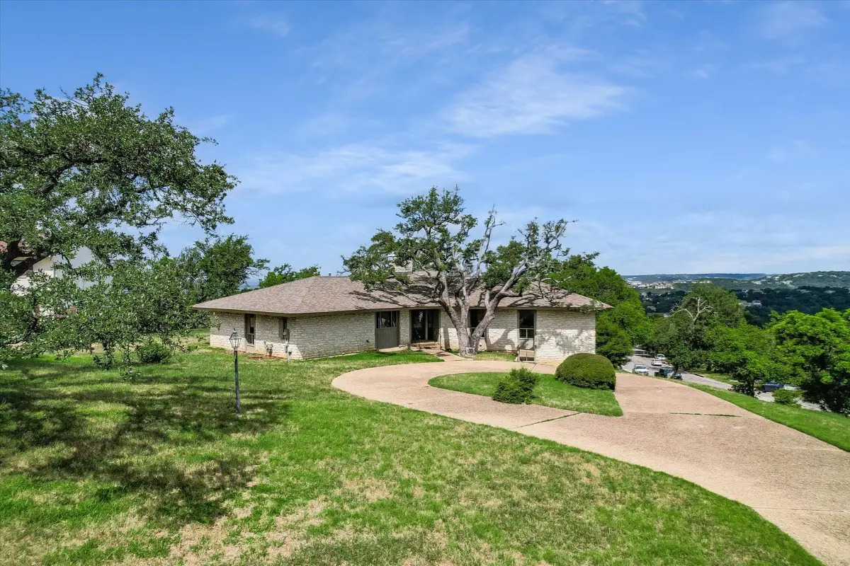 6904 Stahl Cv, Austin, TX 78731 - #1