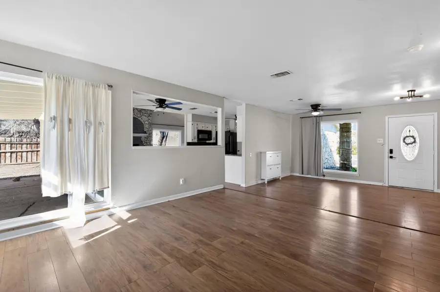 220 W Mockingbird Ln, Harker Heights, TX 76548 - #3