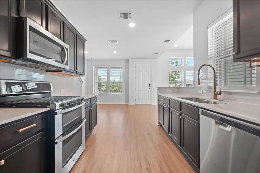 7910 Lennon Dr, Austin, TX 78744 - #2