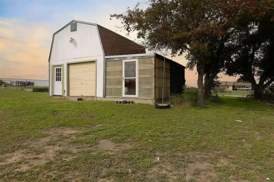 1957 County Road 107, Hutto, TX 78634 - Image #3
