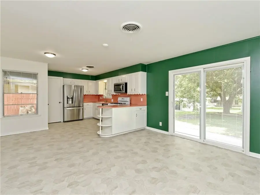 8511 Burrell Dr, Austin, TX 78757 - #3