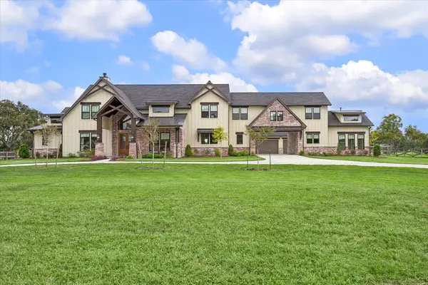 301 W Viejo Dr, Friendswood, TX 77546