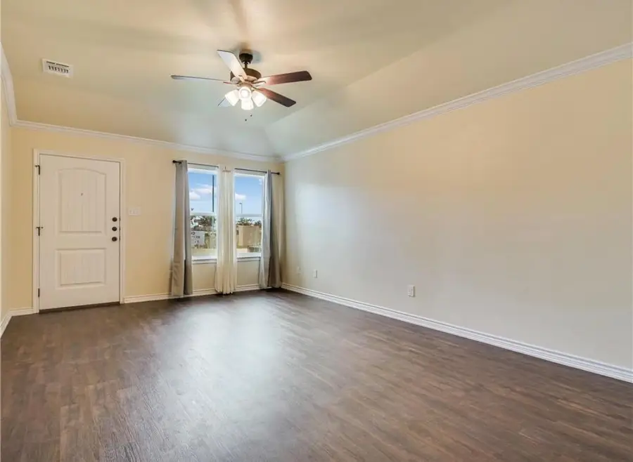 113 Calvin Smith Ln, Jarrell, TX 76537 - #3