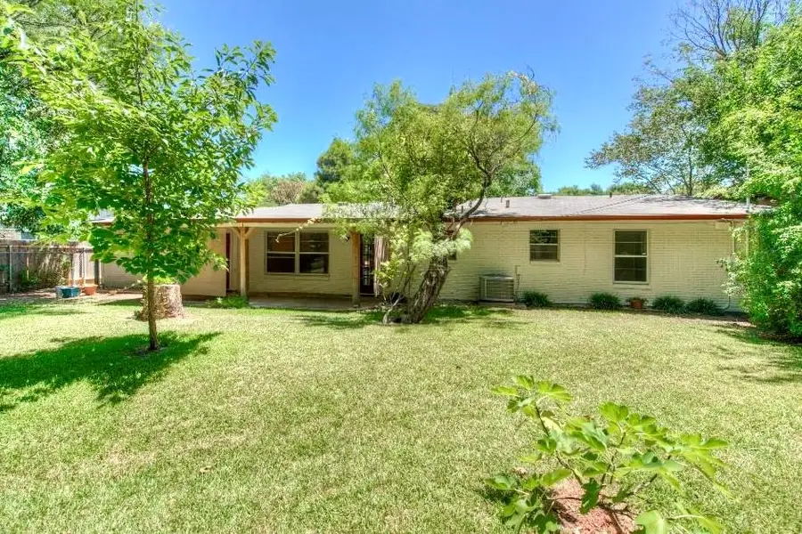 5910 Marilyn Dr, Austin, TX 78757 - #2