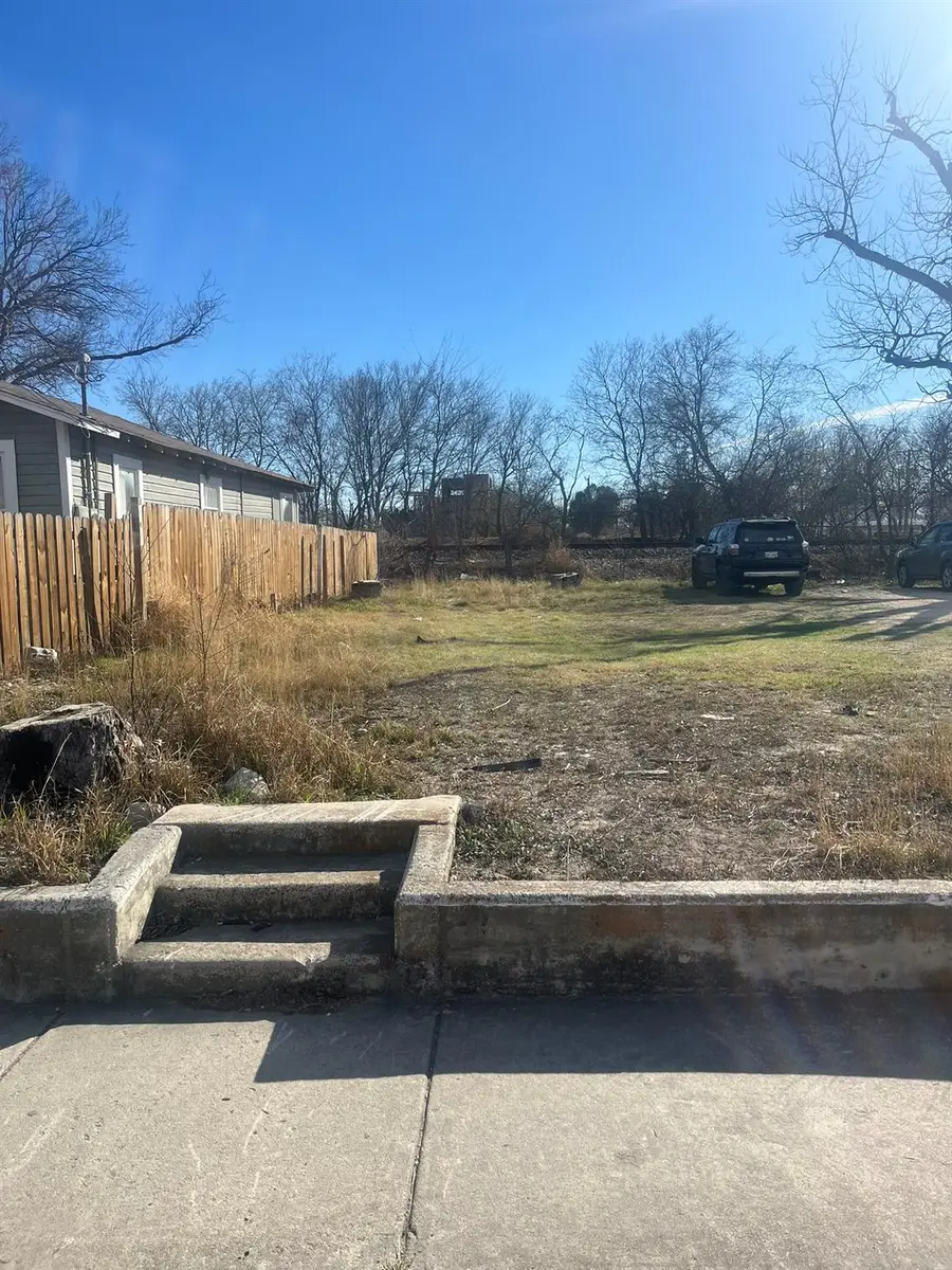 214 E Lachapelle, San Antonio, TX 78204 - #2